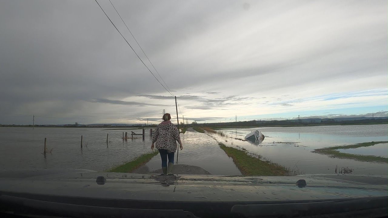 Navigating the River Parrett from mouth to mouth using 1970's map!