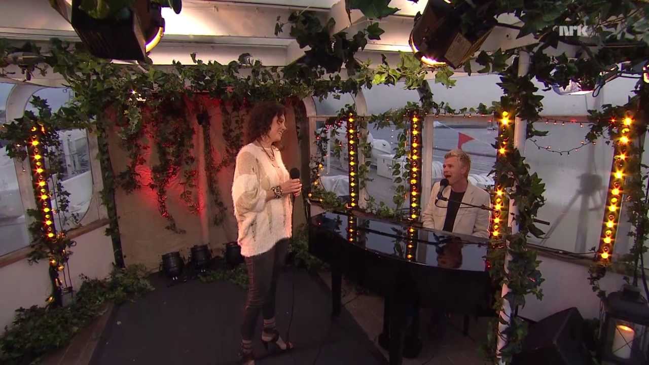 Trine Rein and Sveinung Hølmebakk in Sommeråpent