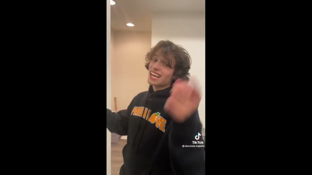 TIK TOK STURNIOLO TRIPLETS