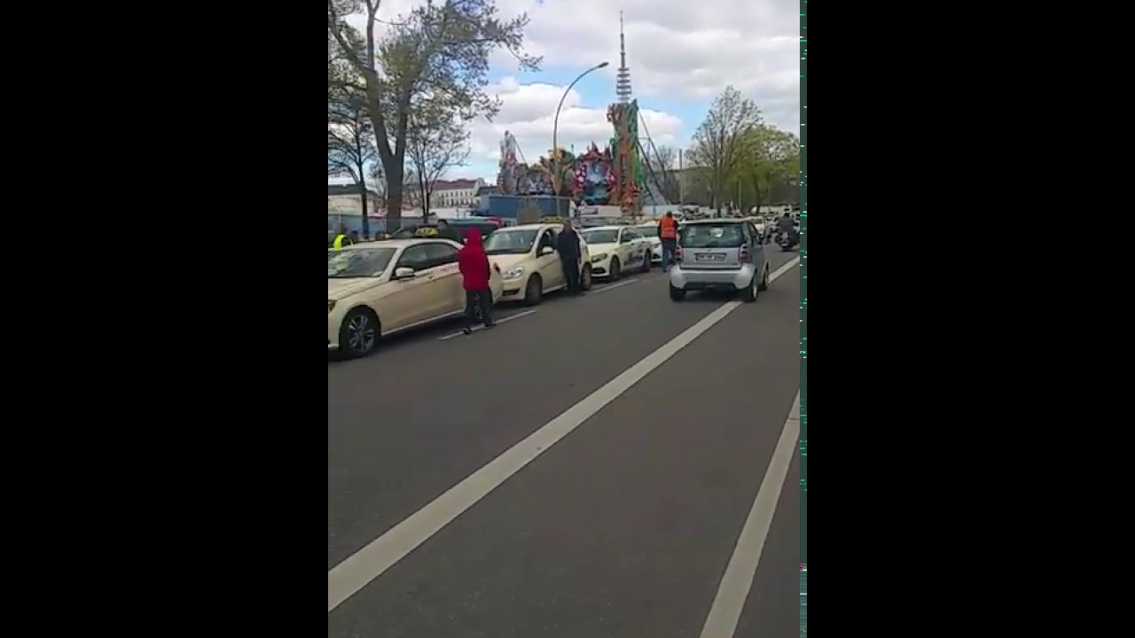 Taxidemo in Hamburg