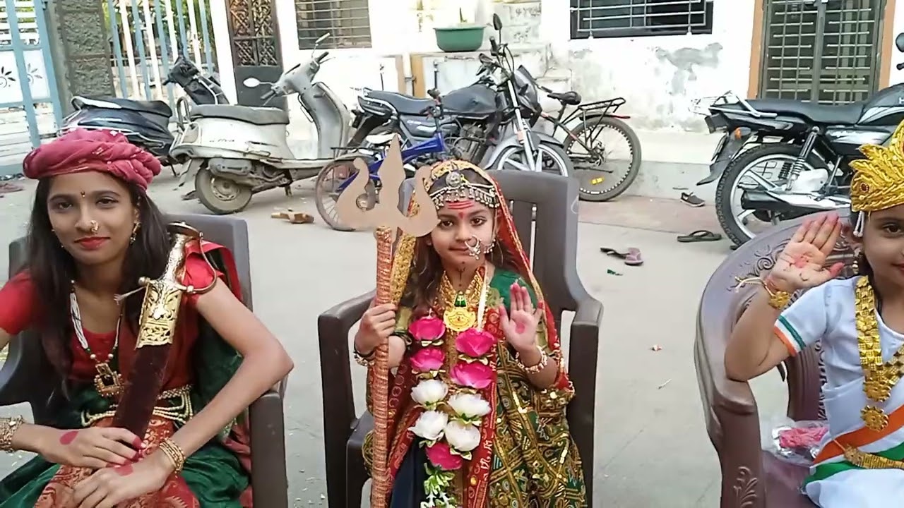 🙏જય ઞૌમાતા જય ગોપાલ ખોડલ માત ના સરવાળા ખોટા સંગીતાબેન ના સ્વરમા ગમેતો લાઈક શેર અને સબ્સ્ક્રાઇબ કરજો 