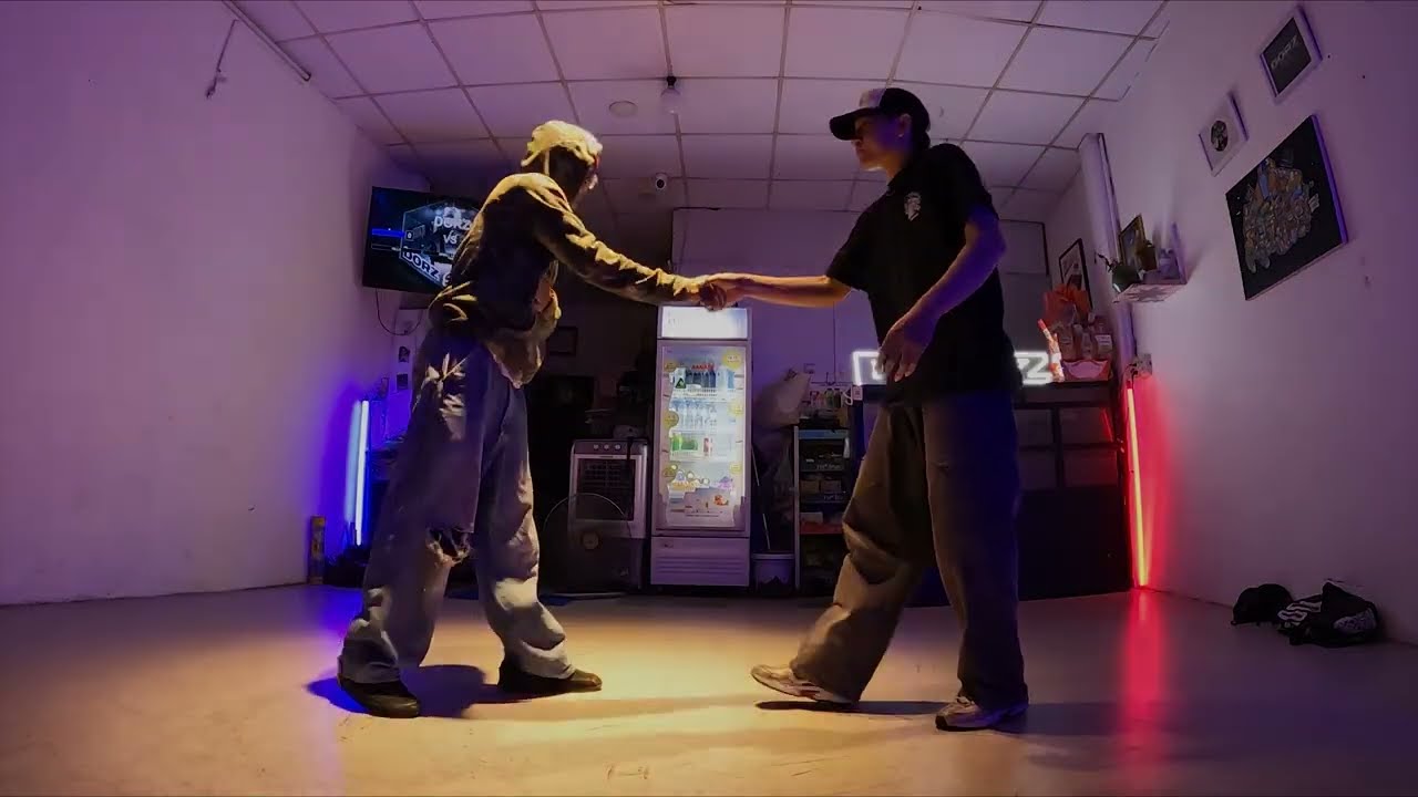 Futsteff vs Boem | DORZ HOUSE SESSION 10 x STUDIO OPEN