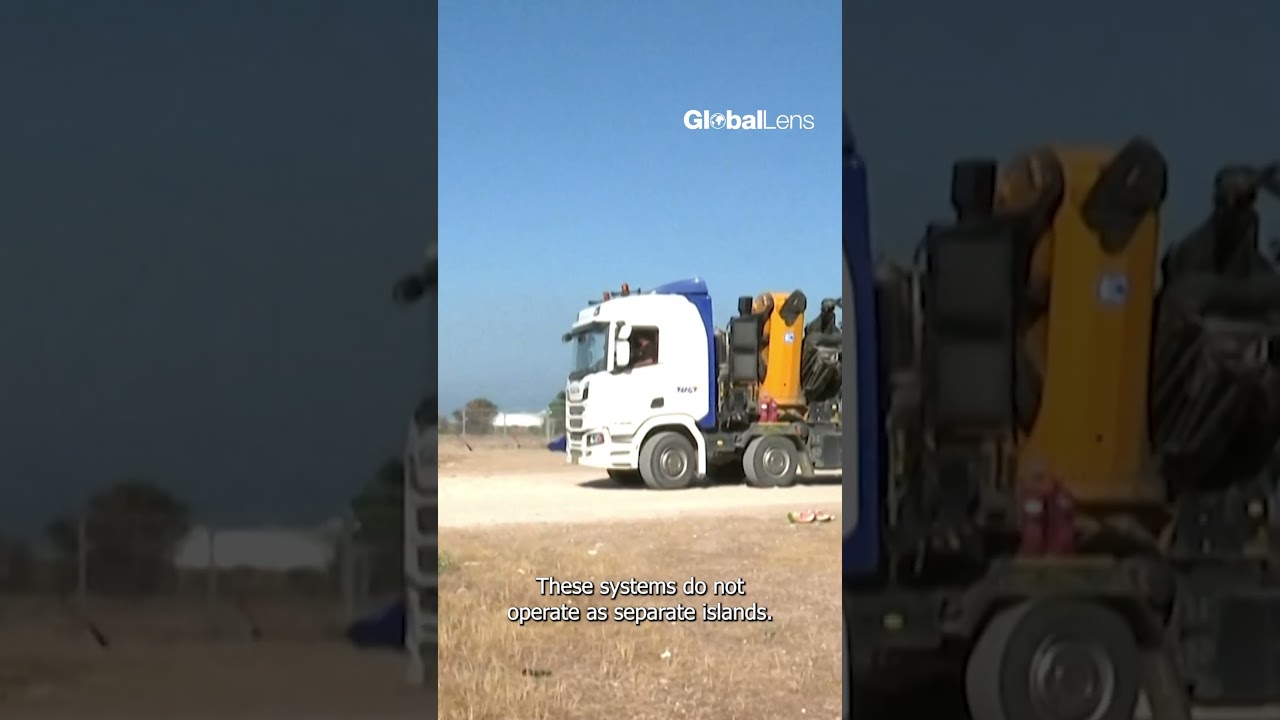 Обновление: Иран прорвал железный купол, мощные взрывы сотрясают Тель-Авив.