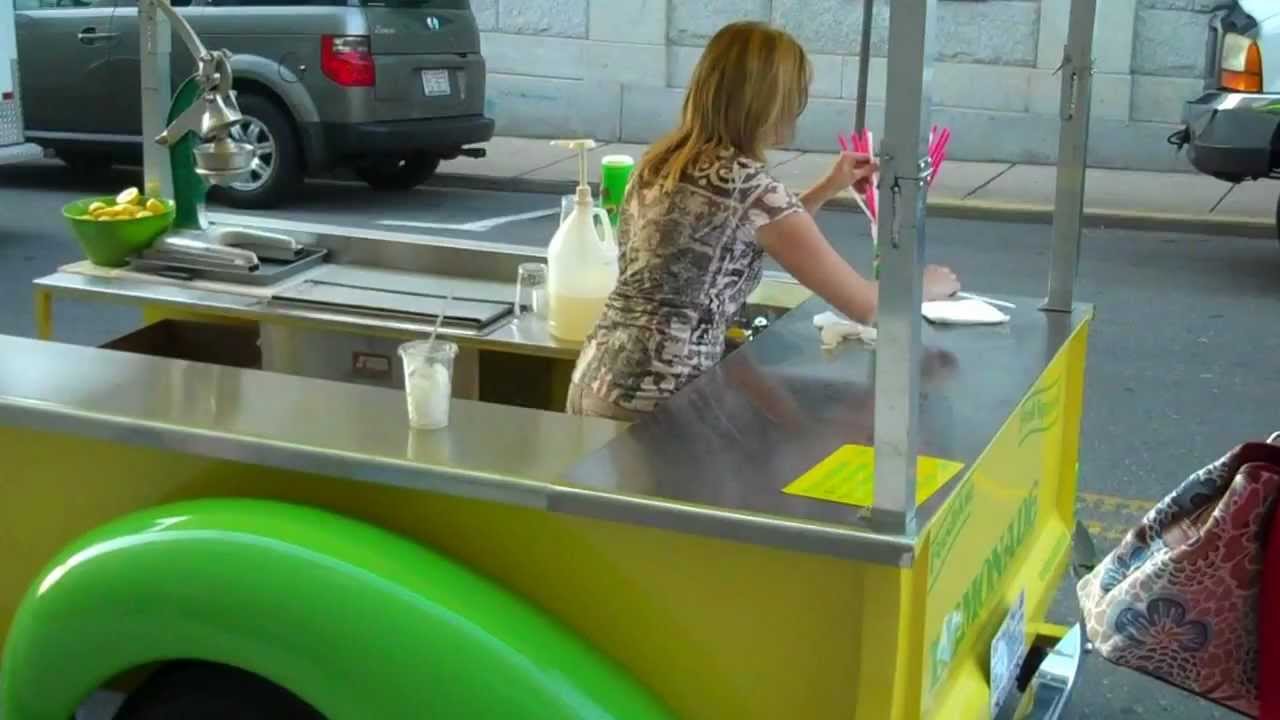 DEARBORN LEMONADE TRAILER AT THE TWIST