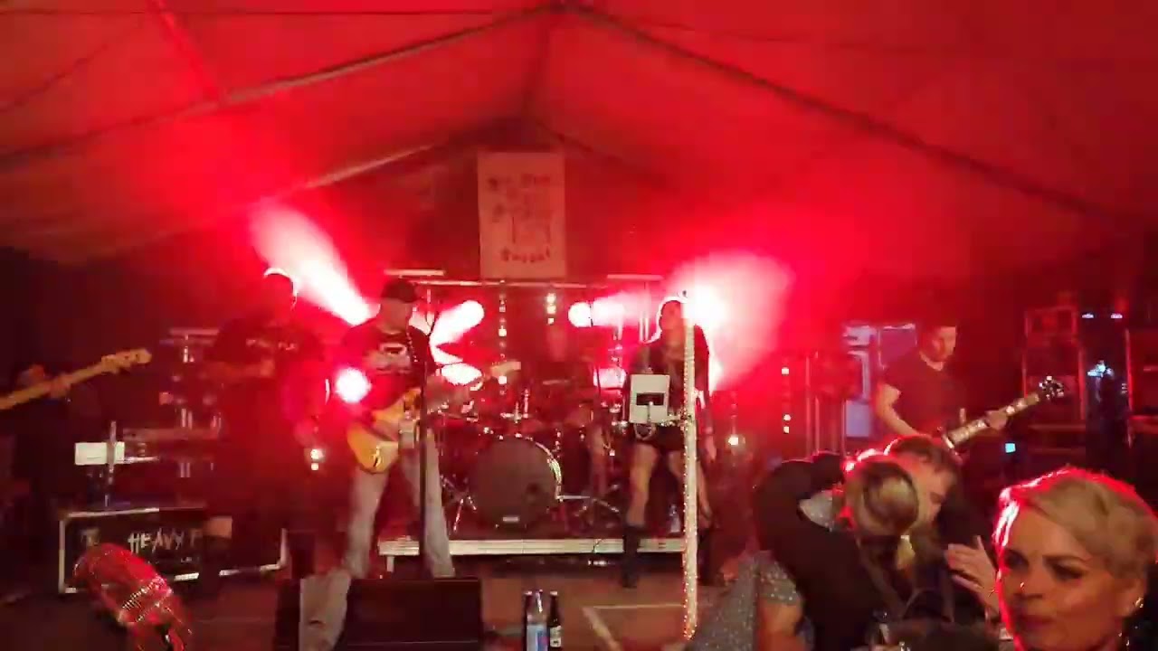 HEAVYFUEL - Auf Gute Freunde Cover - Freizeitclub Die Halle Höchst - 14.06.25