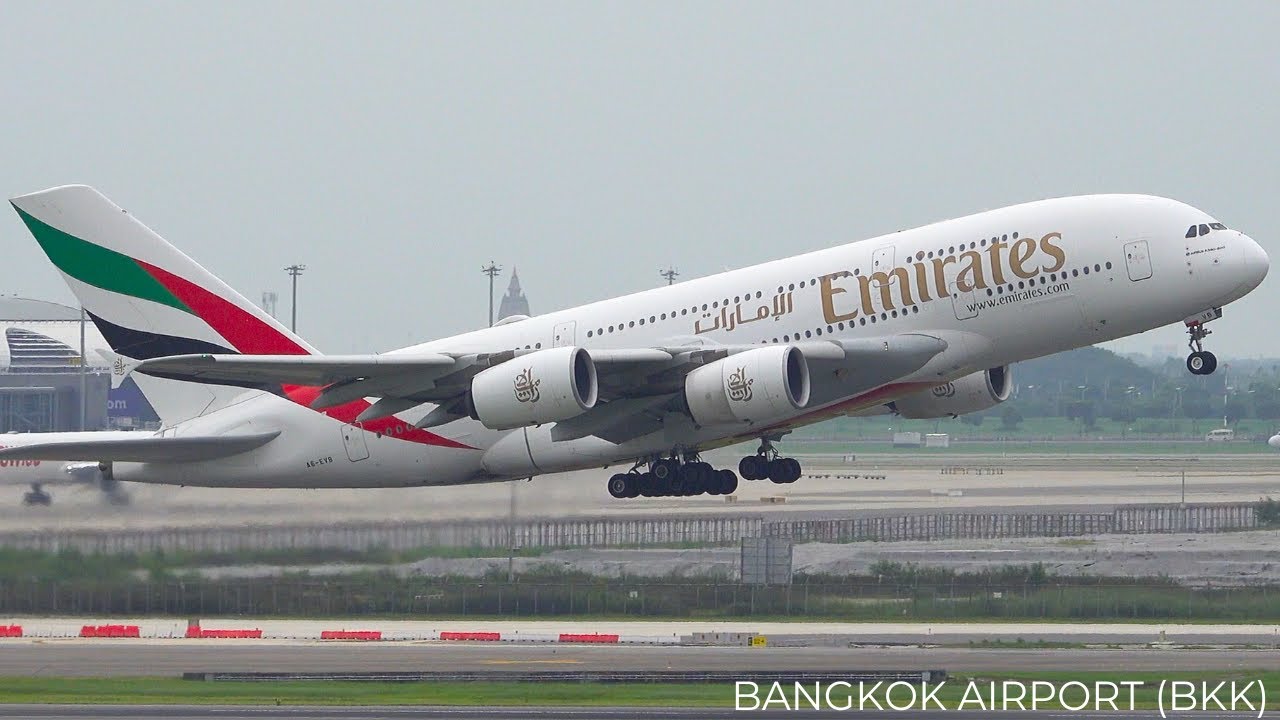 🇹🇭 20 Minutes of BANGKOK Airport Plane Spotting | Close Up Takeoffs (BKK/VTBS)