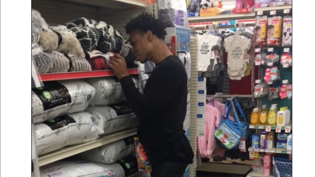 When You See A Opp In The Store🤣🤣