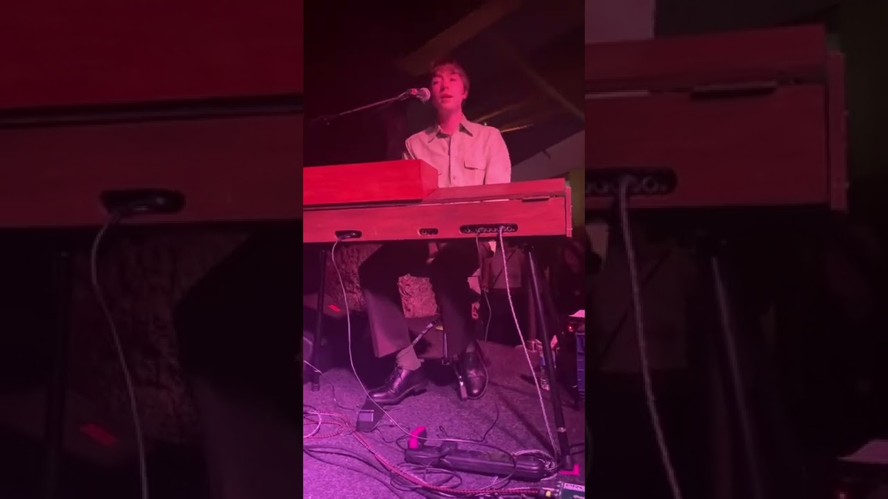 Curl up & Die - Matt Maltese LIVE San Francisco @ BOTTOM OF THE HILL 3/19/22