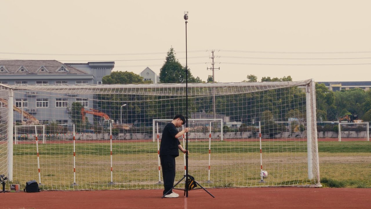 Go Higher, Capture More! The RAUBAY TT480 16ft Tall Tripod gives you a true bird&rsquo;s-eye view!
