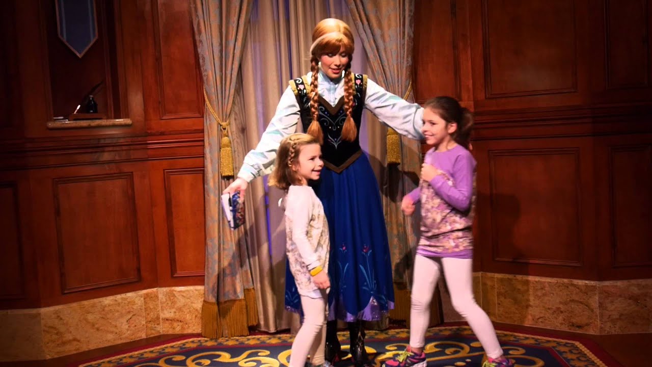 Meeting Anna and Elsa