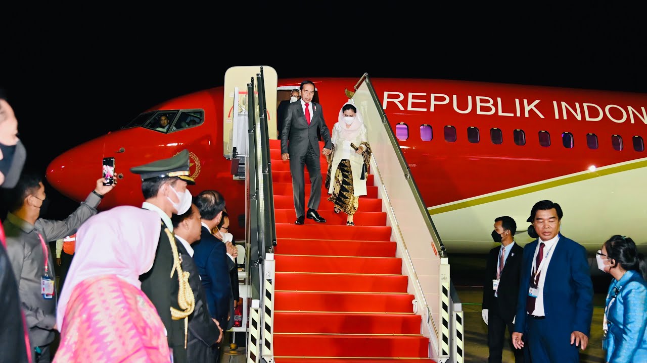 Kedatangan Presiden Jokowi dan Ibu Iriana Jokowi di Phnom Penh, Kamboja, 9 November 2022