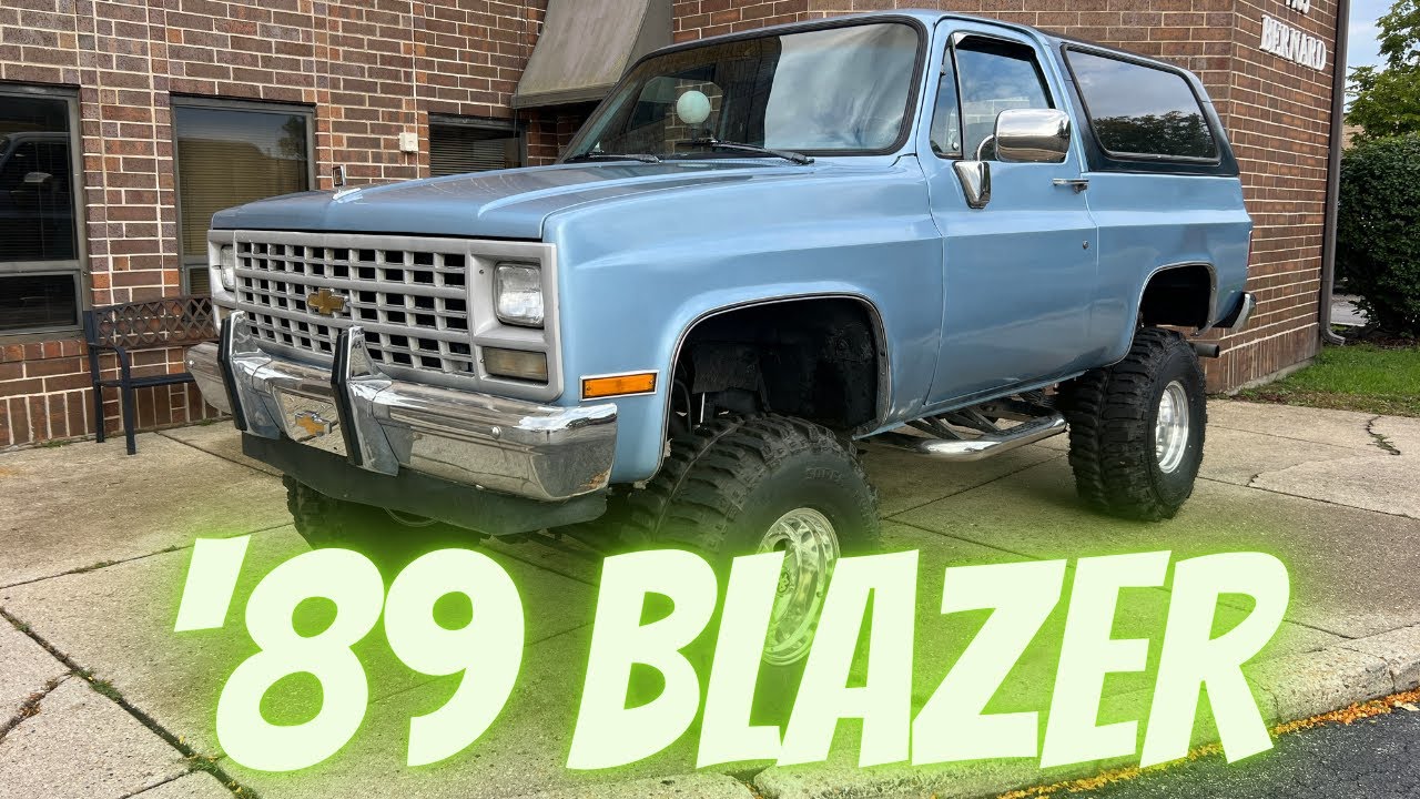 1989 Chevrolet K5 Blazer - 4x4 - For Sale!