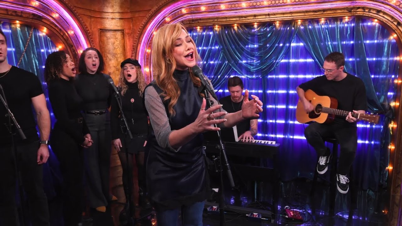 MAMMA MIA! Star Christine Sherrill Performs 