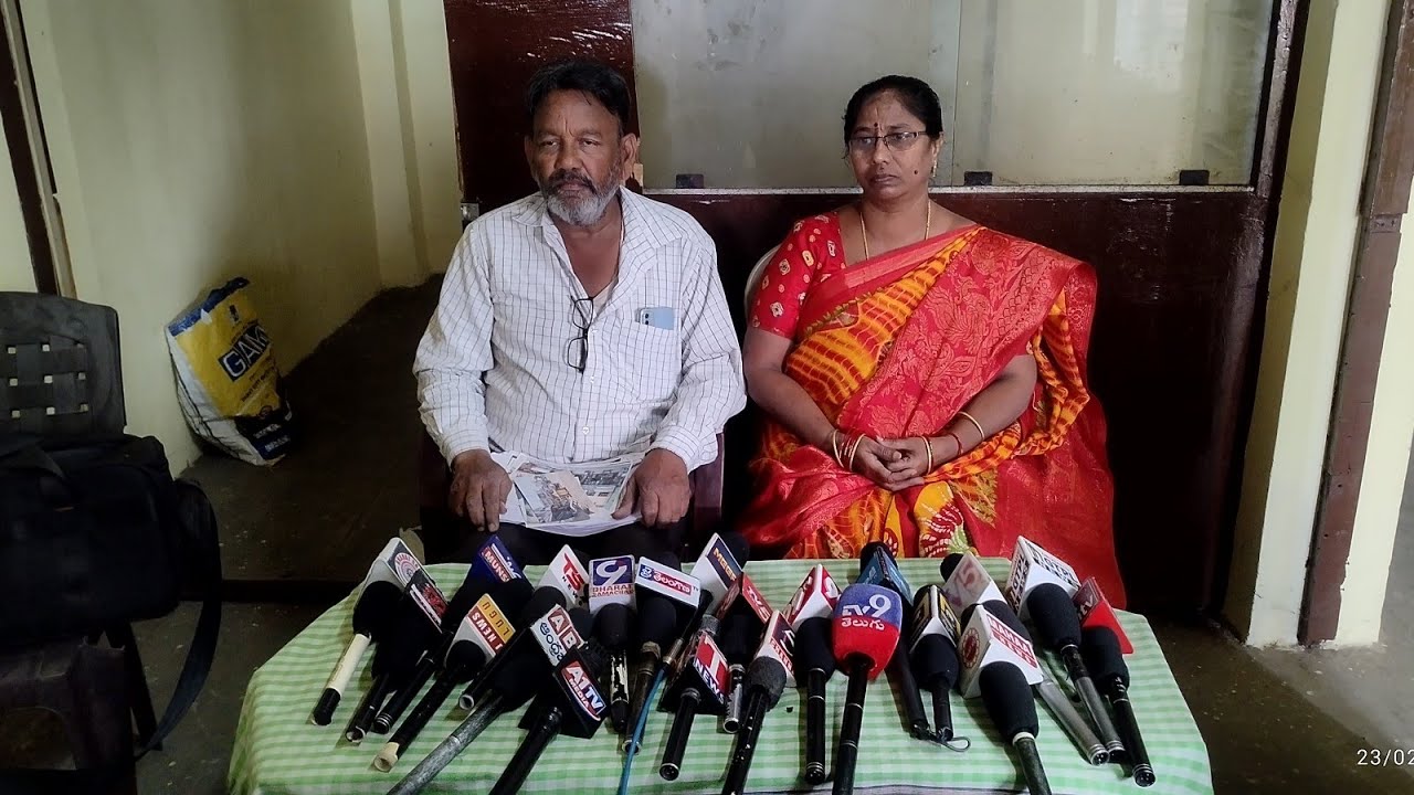 మాతో రాజకీయం చేయకండి // గుడి కూల్చాలని ఆలోచన లేదు // మాకు నడవడానికి దారి కావాలి : కోదాటి శ్రీనివాస్