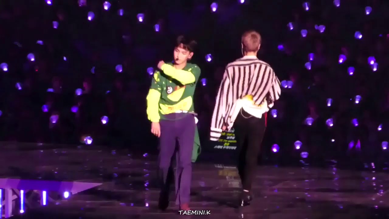 I7O9O2 SHINee tellmeyourname perf