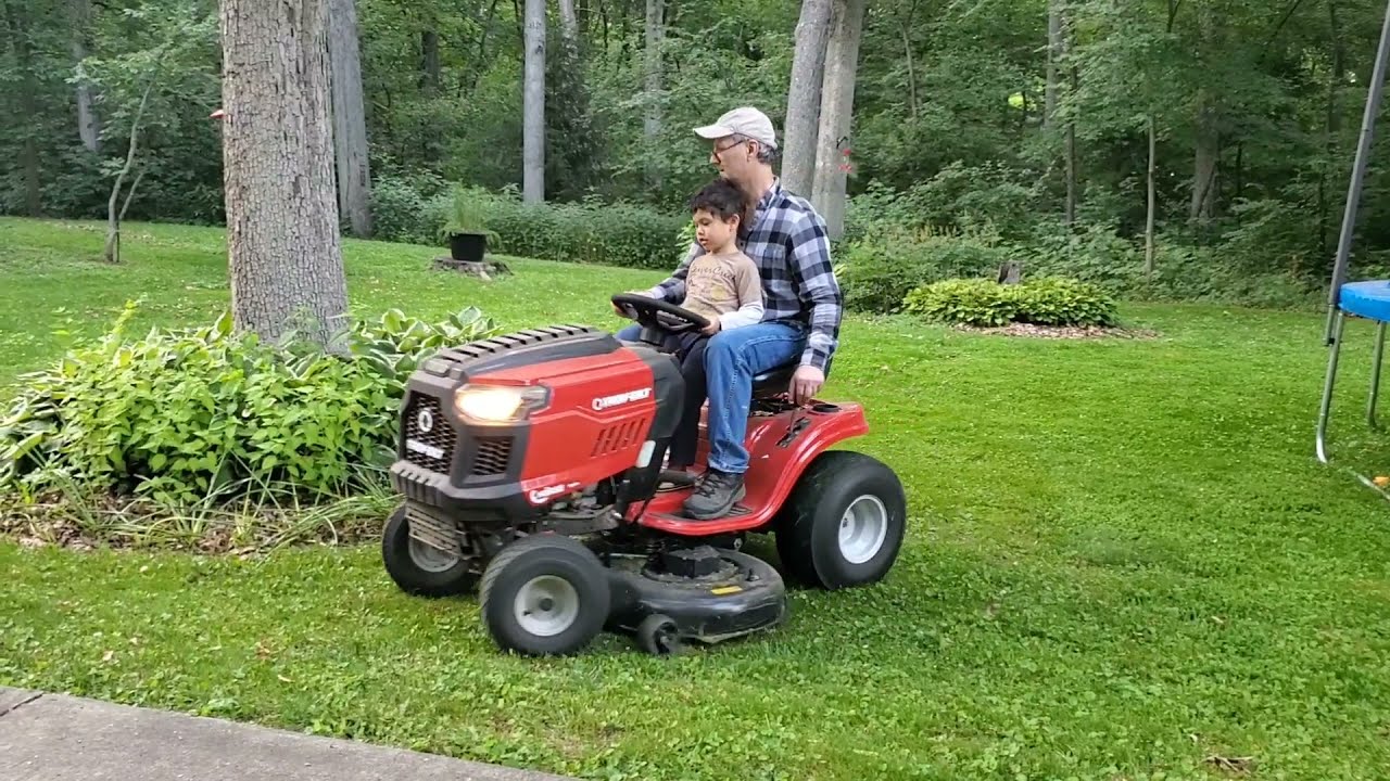 RIDING LAWN MOWER
