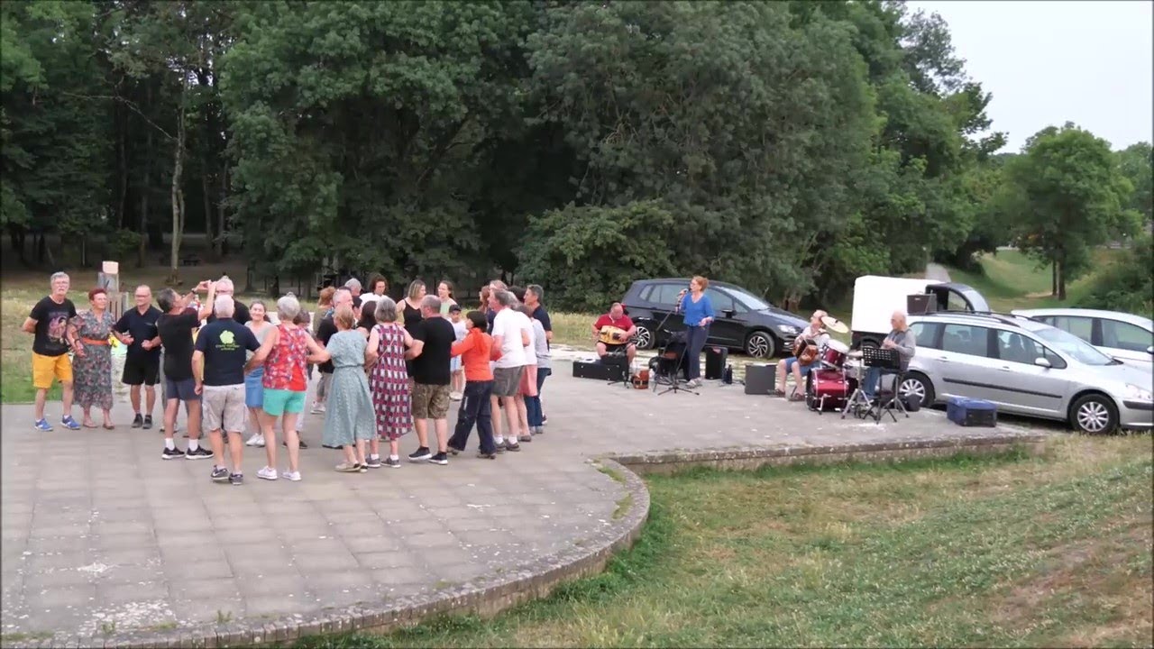 Extraits de la prestation du 28.06.23 à Vertou (Loire-Atlantique) avec mon groupe Au Gré du Vent
