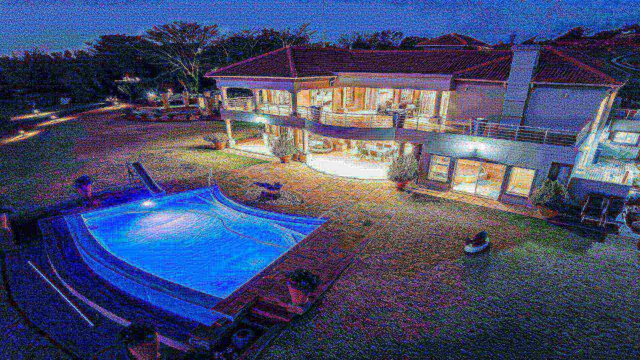 6+ bedroom House for  | Cornwall Hill