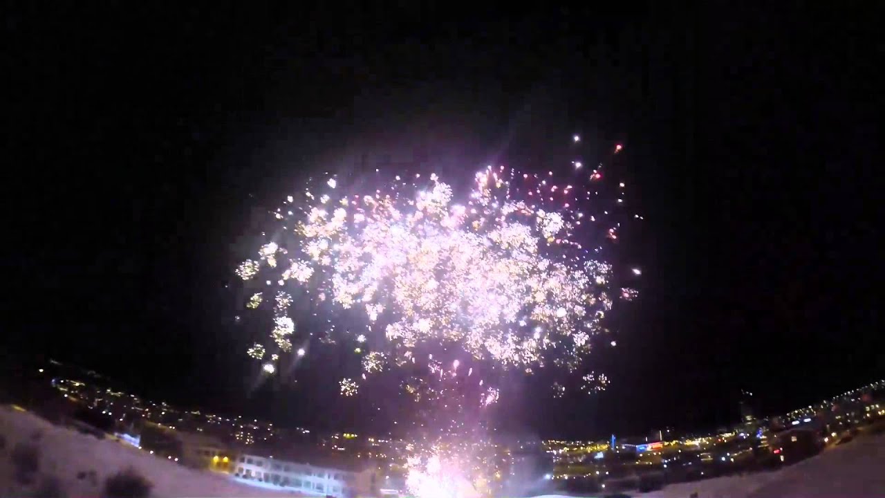 New years eve in Iceland 2013-2014 family show