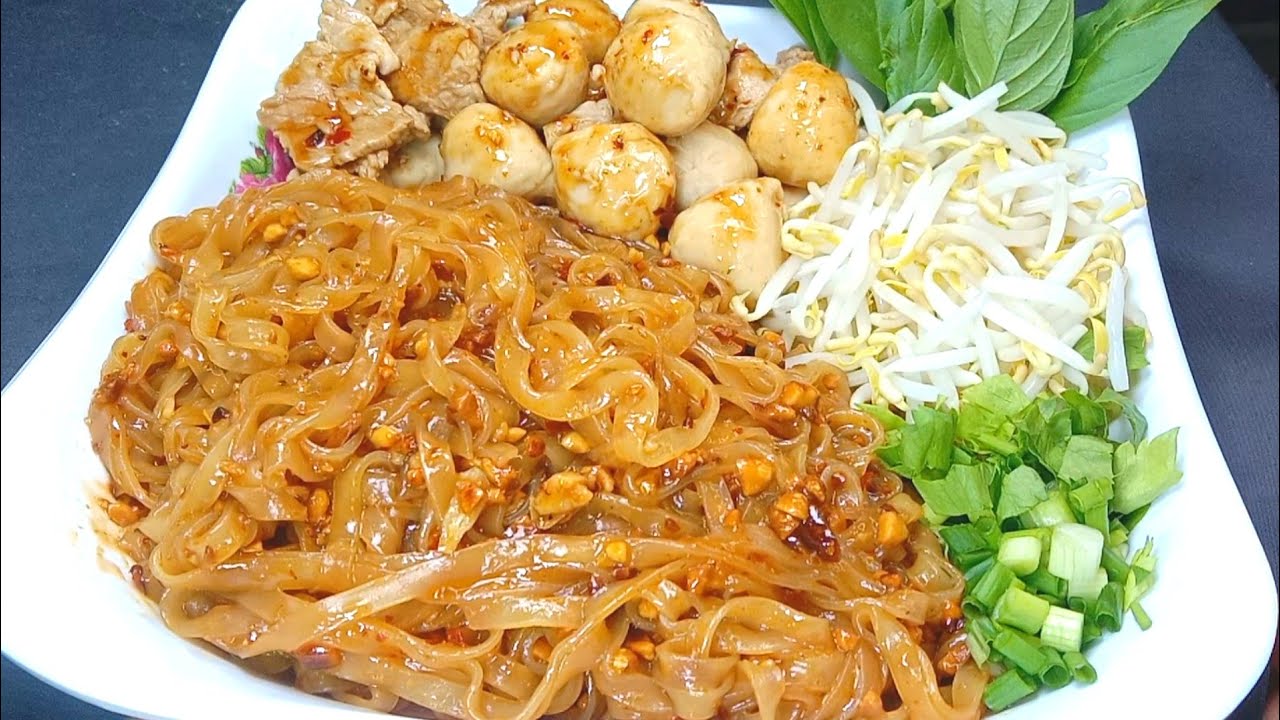 ก๋วยเตี๋ยวแห้ง  แจกสูตรน้ำซอสไม่ใส่น้ำส้มสายชูและซีอิ๊วดำ ทำกินเองง่ายๆได้ที่บ้าน
