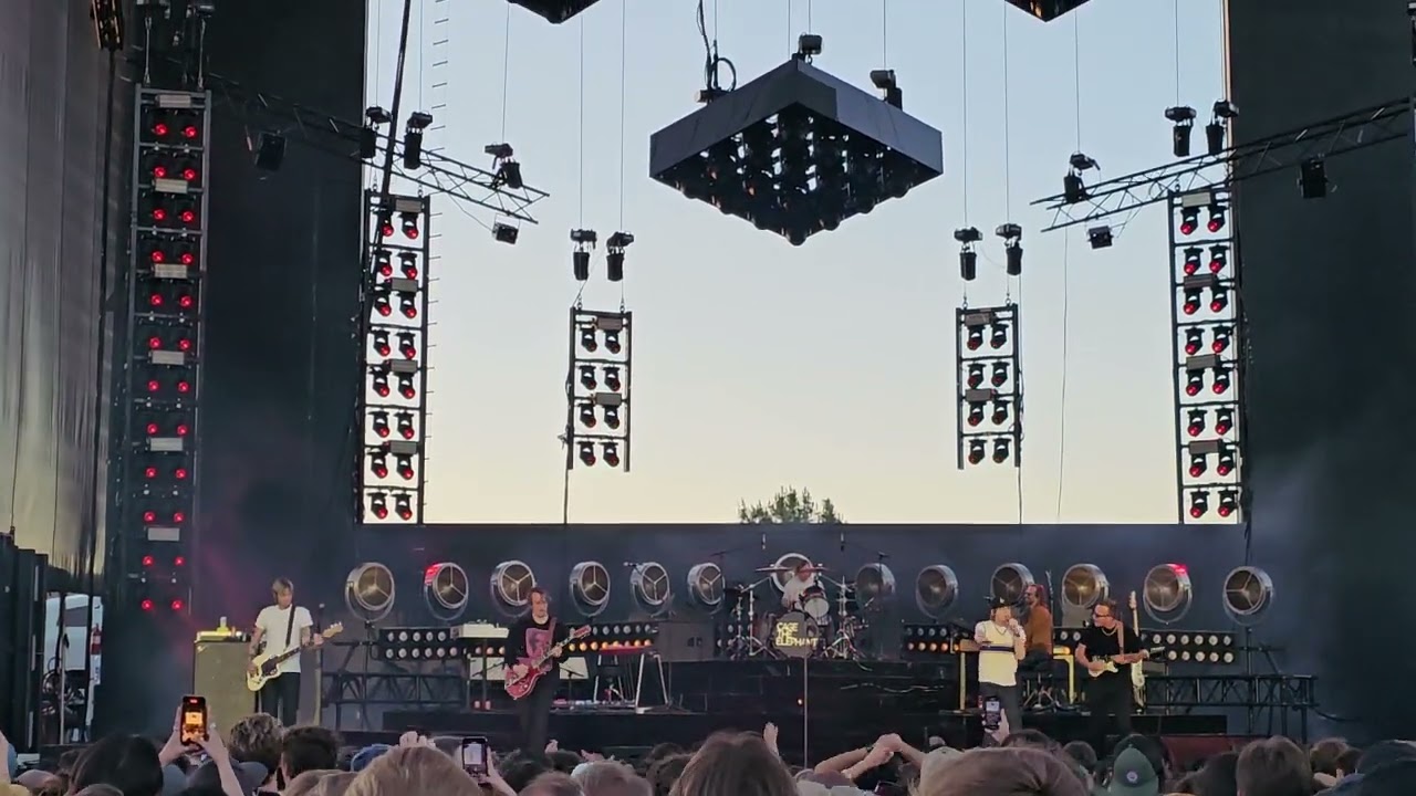 Cage The Elephant (Good Time) Live