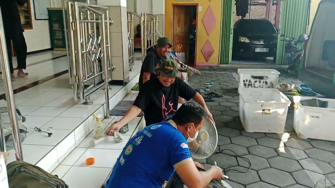 Aksi Relawan RRM Semarang ke 368 di masjid Nurushomad Jl Tegalsari Perbalan smg