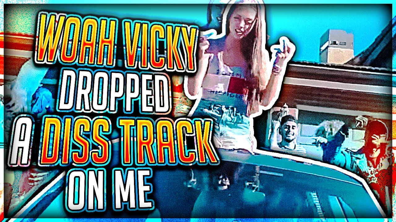Маленькая девочка выпускает расистский дисс-трек (She Roasted Me...)