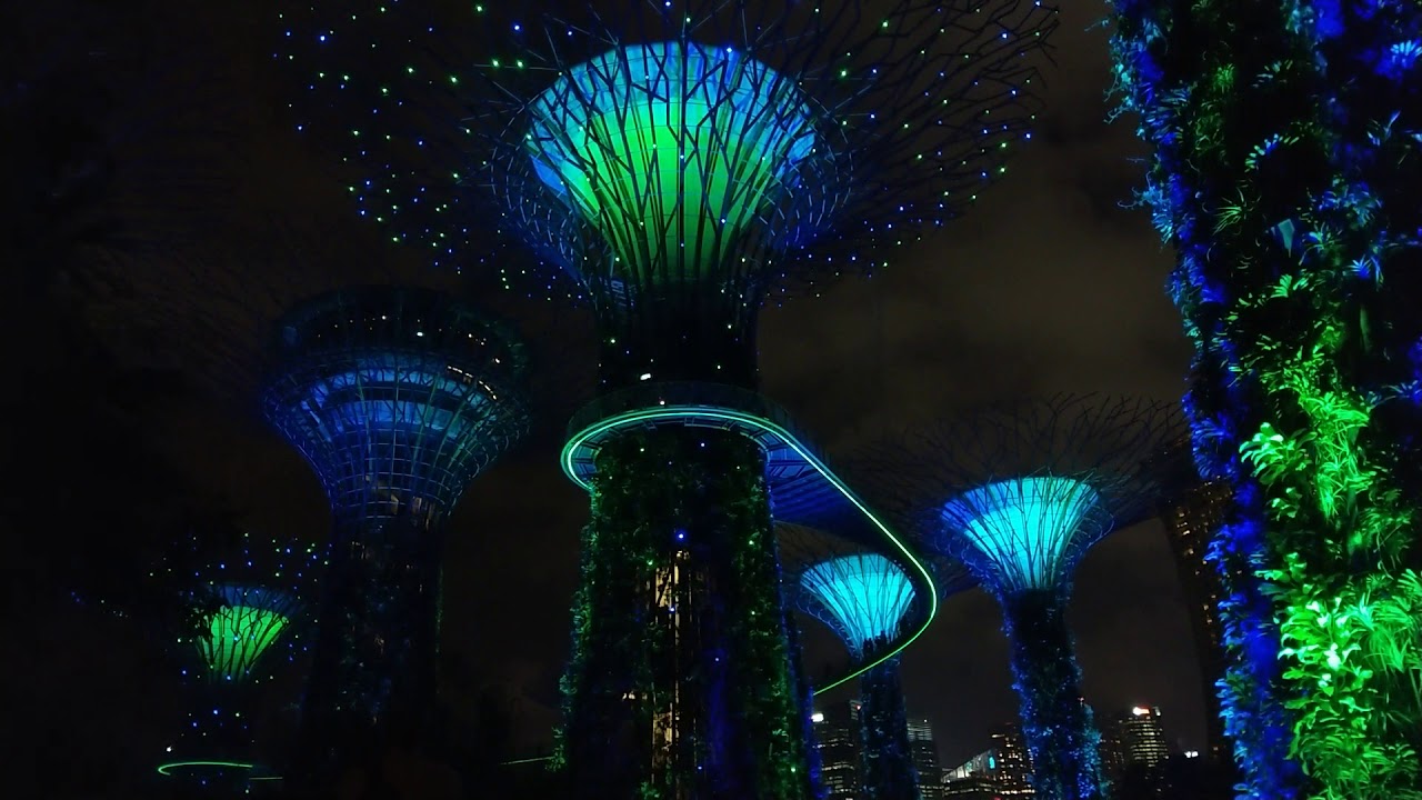 Garden Rhapsody - [Full Show] A World Of Fantasy @ Gardens by the bay Singapore 2018