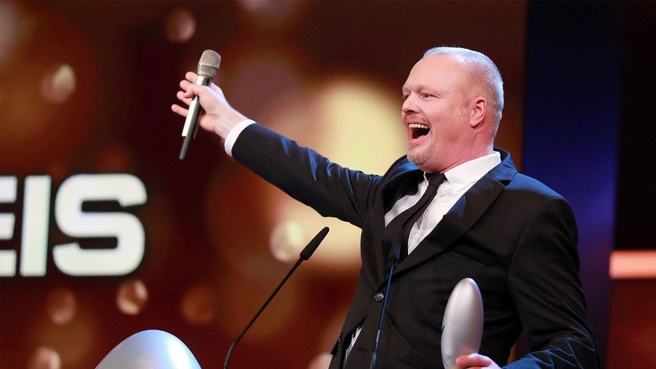 MAX GIERMANN ALS STEFAN RAAB BEIM DEUTSCHEN COMEDYPREIS HD