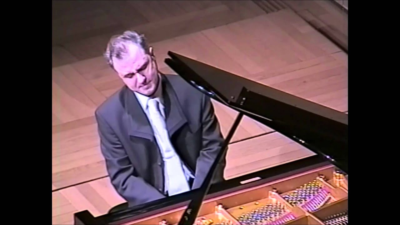 Victor Lyadov plays Schumann/Liszt 