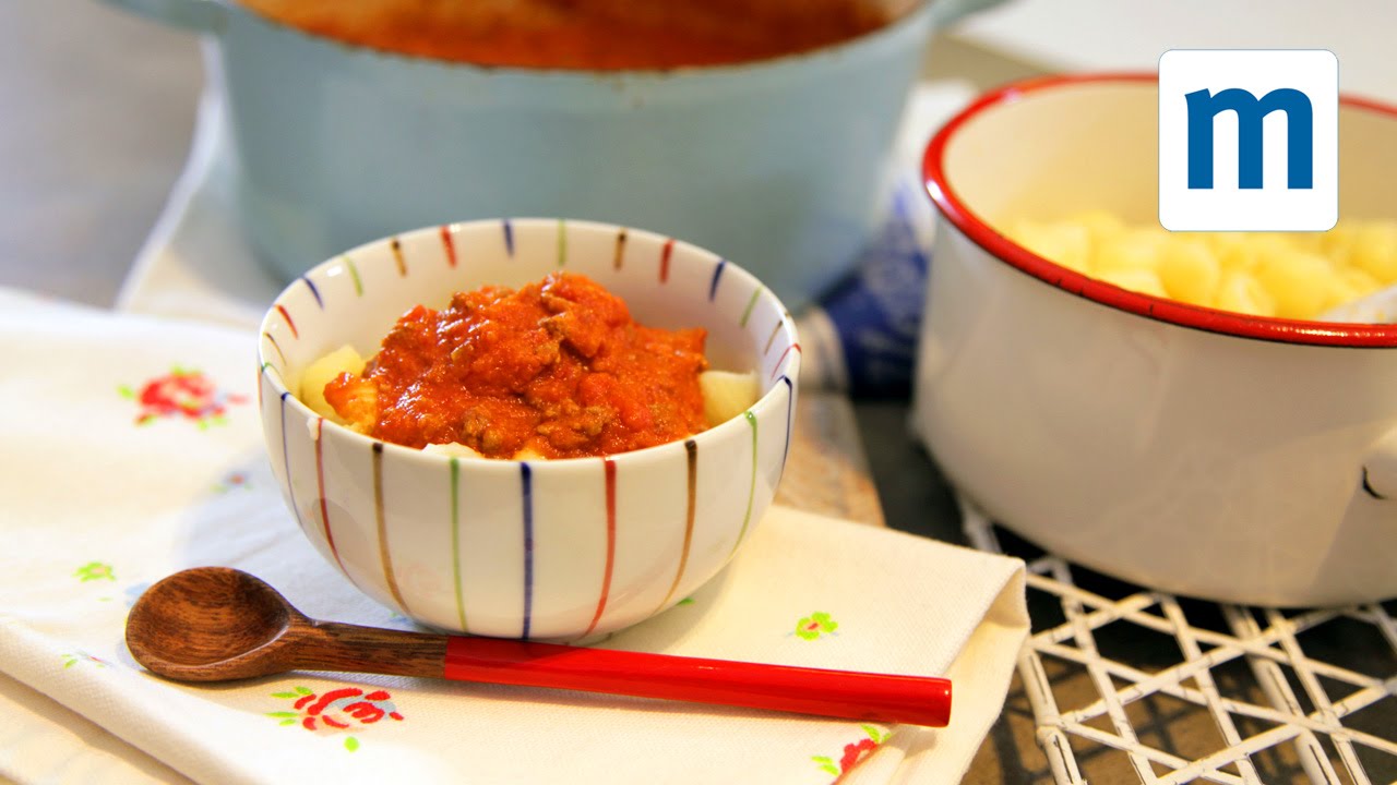 Hidden vegetable bolognese | Weaning with Annabel Karmel