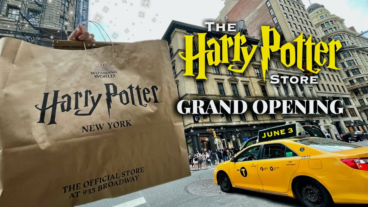 OPENING DAY of the Harry Potter Store New York | HUGE CROWDS