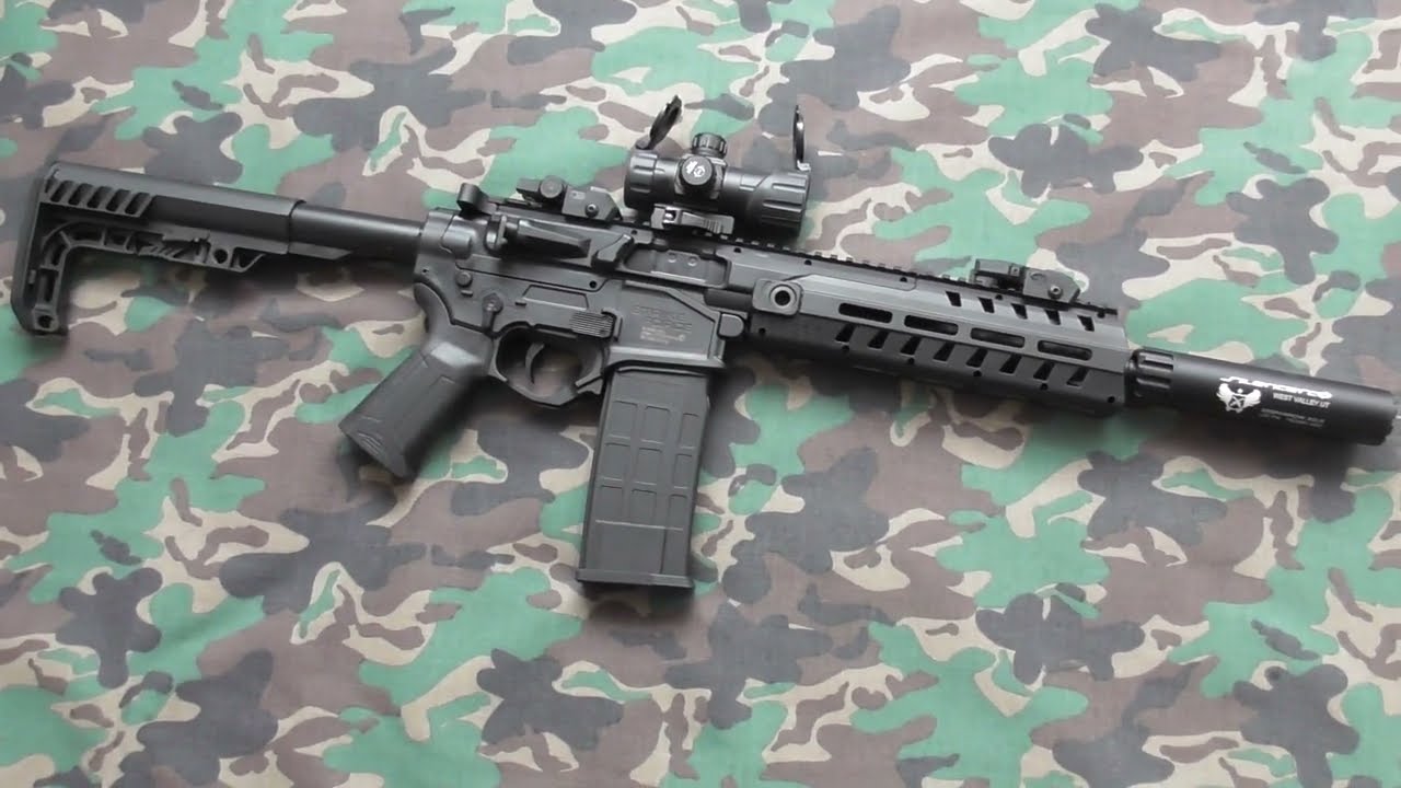 Umarex Strike Force 4,5 mm CO2 GBB semi auto & chrono.
