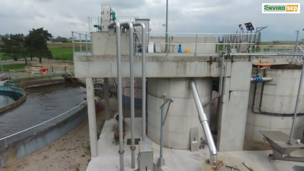 ENVIROSEP - Dégrilleur à chaînes RAKESEP avec grille à fentes 6 mm - Effluent urbain