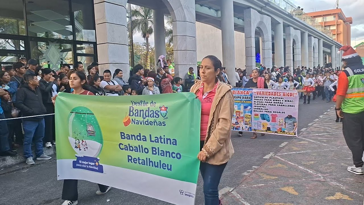 Desfile Navideño Paseo La Sexta 2025. 