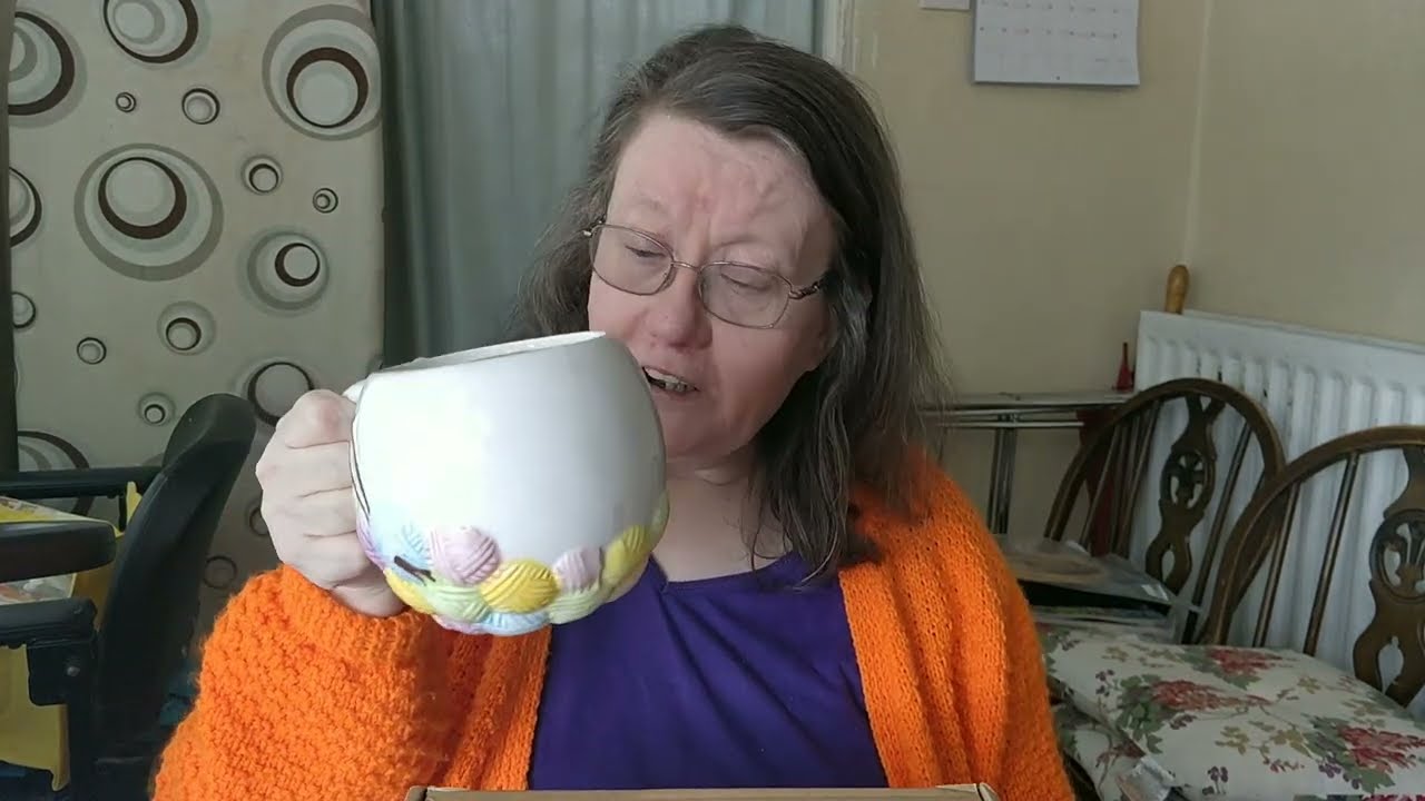 What inside the Box a nice surprise knitting made easy ???