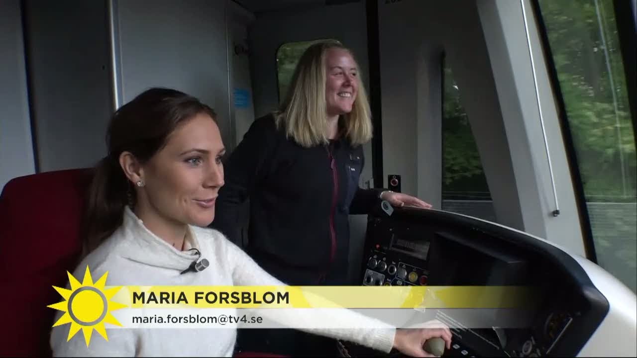 Maria på prao – här kör hon tunnelbana: 