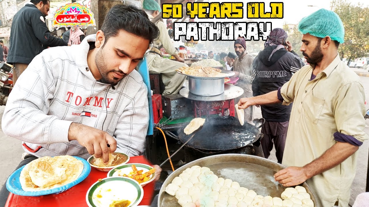 Special Lahori Bathure | Oldest Chole Bhature In Lahore | Street Food Chole Bathure | Chole Pathoray