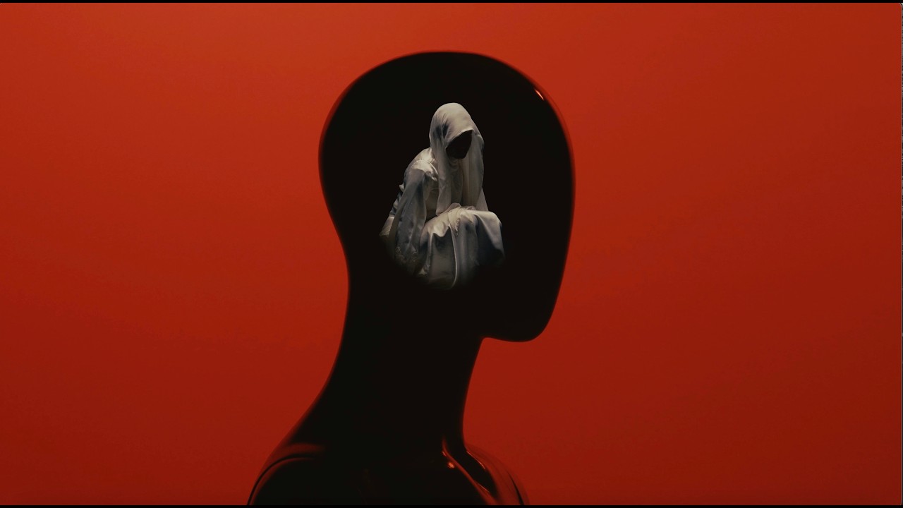 Diniyah - Is all this you? (Visualizer)