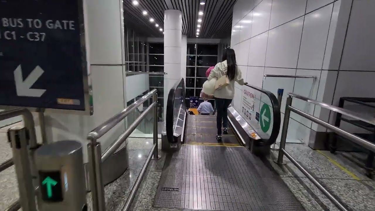 Airport Bus KLIA1 Kuala Lumpur International Airport 1 Main Terminal to Satellite Building Gate C