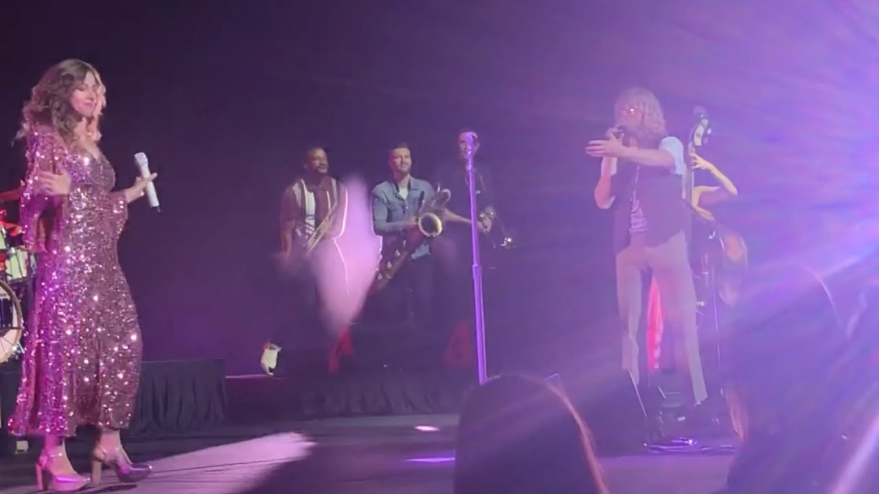 Lake Street Dive & Allen Stone, Good Kisser, live @ Radio City Music Hall, New York, Sep 10: 9/10/22