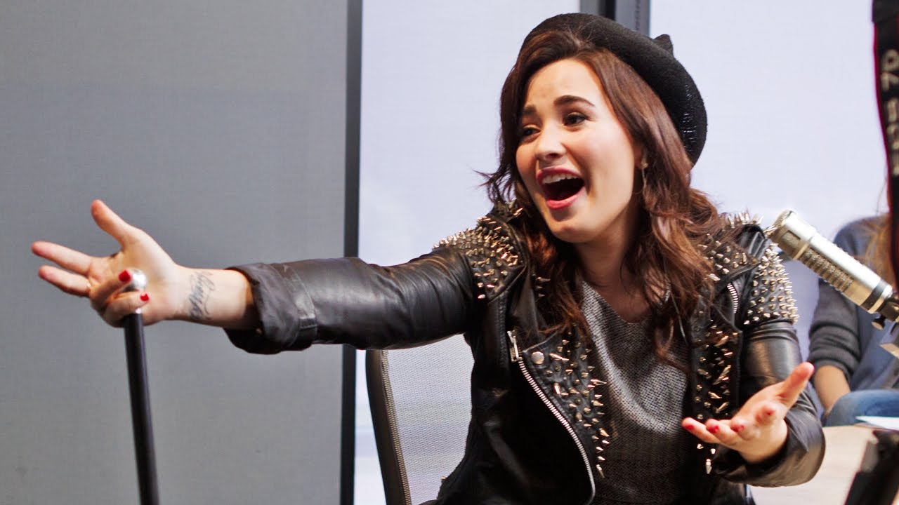 Off-Air Antics with Demi Lovato | On Air with Ryan Seacrest