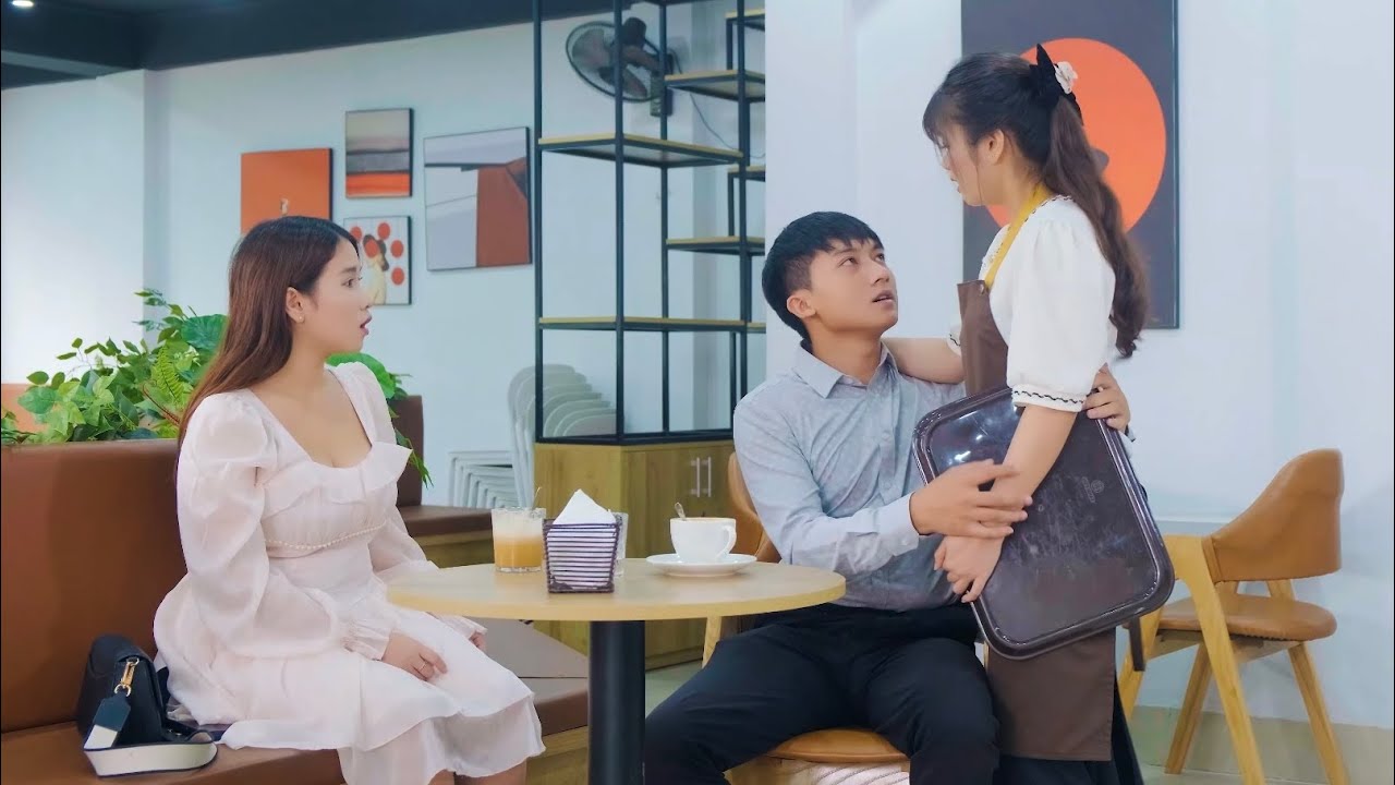 Chủ Tịch Đi Xem Mắt Tiểu Thư Danh Giá Lại Âu Yếm Cô Phục Vụ Đòi Được Bắt Cá 2 Tay Và Cái Kết - T1079
