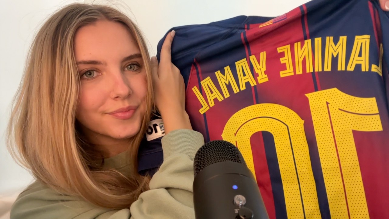 ASMR - What I Got For My 20th Birthday // Tapping and Scratching Haul