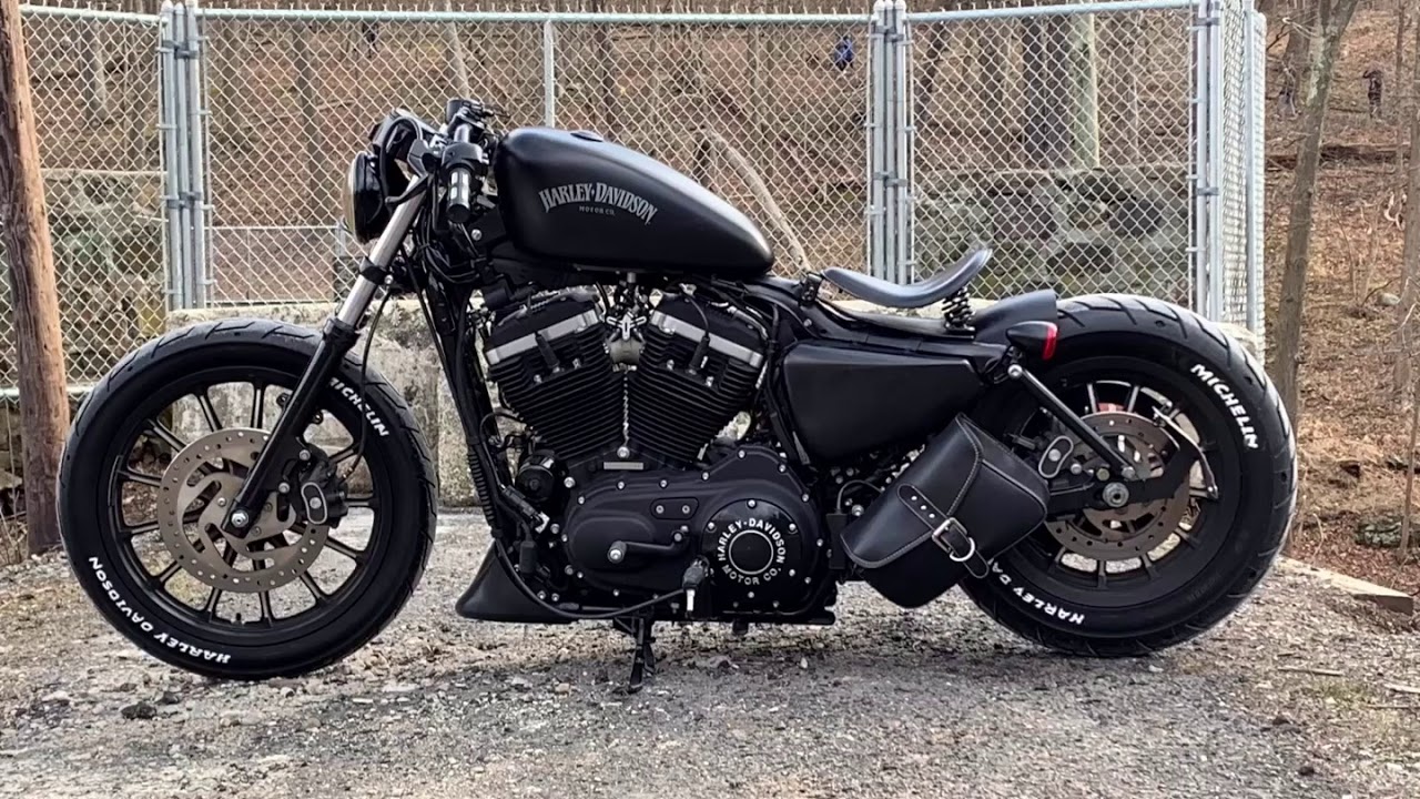 Harley Iron 883 Bobber Outlaw