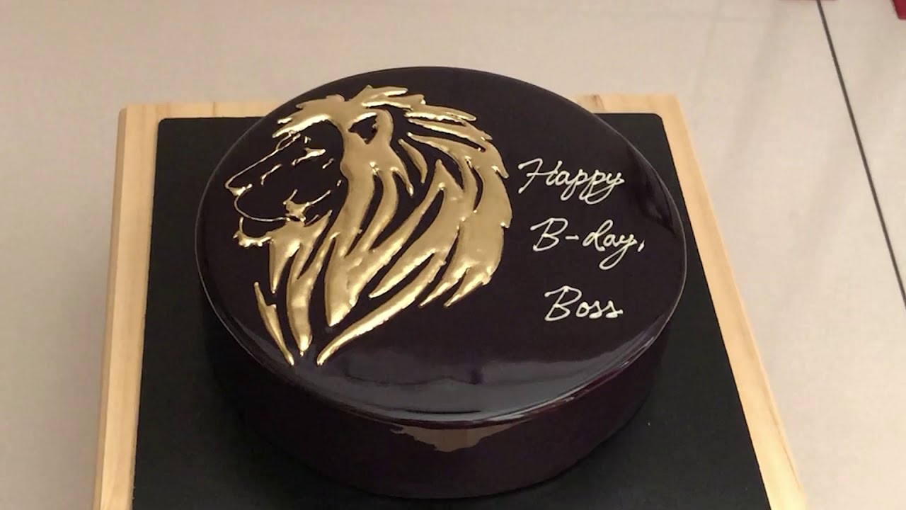 ОБЪЕМНЫЙ РИСУНОК НА ТОРТЕ ЗЕРКАЛЬНОЙ ГЛАЗУРЬЮ. ЗОЛОТОЙ ЛЕВ/CAKE VOLUME  GLAZE DRAWING. GOLDEN LION