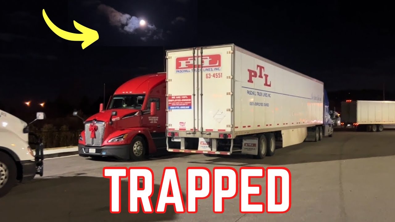 Truck Driving in Tennessee Mountains | Morning Moon on I-75