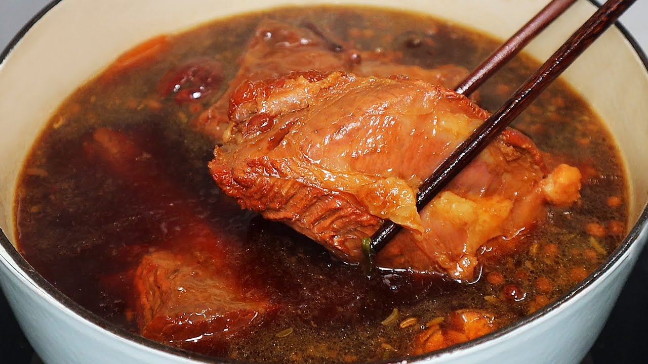 190买两个牛腱子肉，卤上一锅吃起来嘎嘎香！