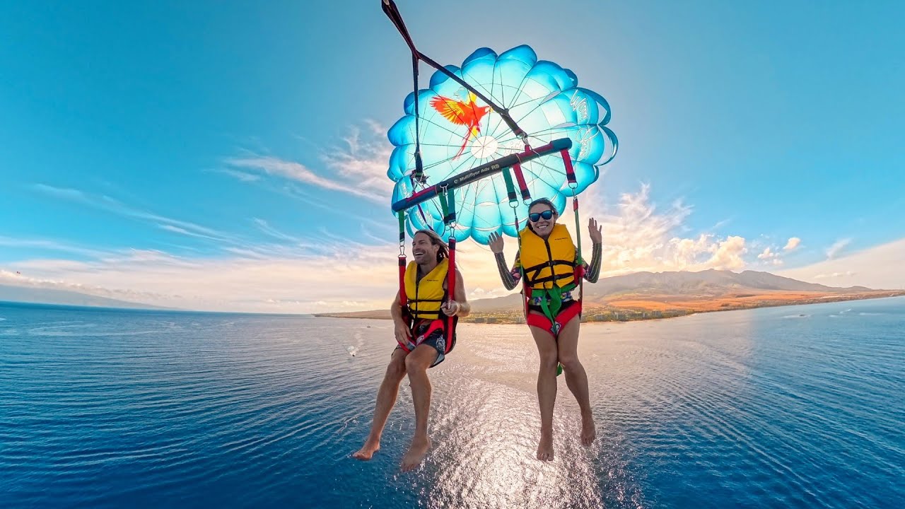 Parasailing Over Maui – Unreal Ocean Views! | MicBergsma