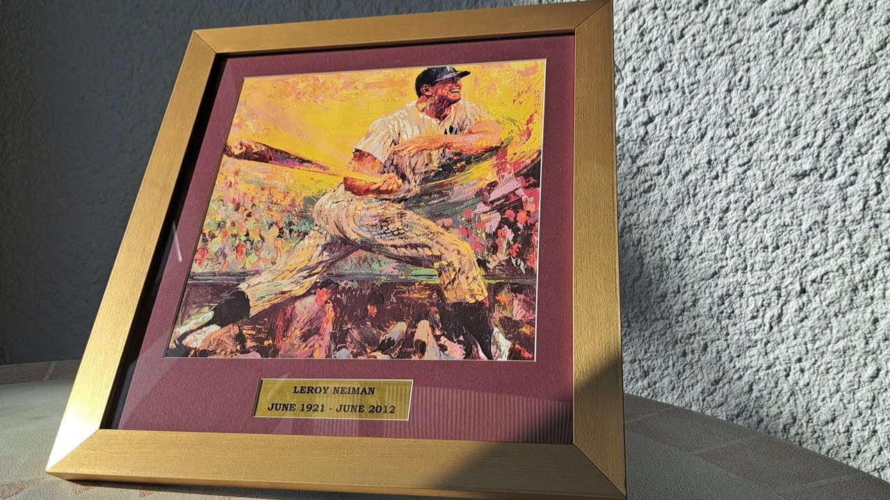 Leroy Neiman Mickey Mantle  print and a 1962 Mickey Mantle booklet